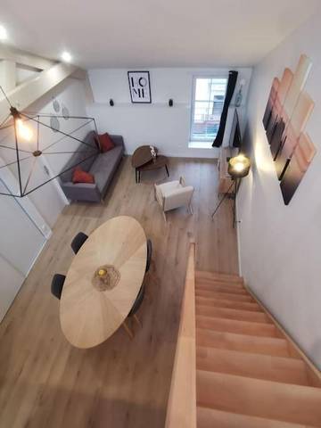 Gîte pour 6 personnes, avec terrasse et vue à Bourg-en-Bresse