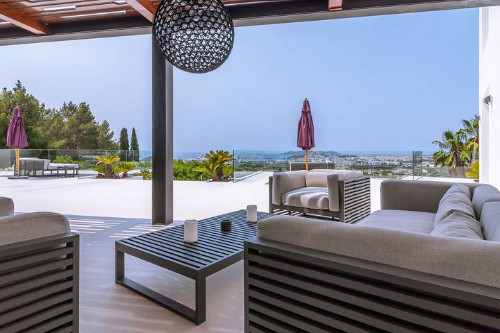 Villa für 8 Personen, mit Terrasse und Whirlpool sowie Garten auf Ibiza - 4