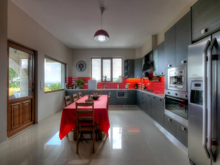 Villa für 8 Personen, mit Pool und Balkon sowie Whirlpool, kinderfreundlich in Athen - 4