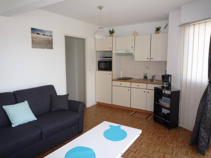Apartamento entero, Estudio luminoso cerca de la playa y mercado Arago in Les Sables-d'Olonne, Vandea