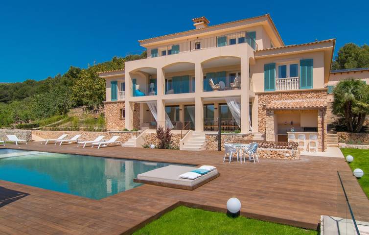 Ferienhaus für 12 Personen, mit Terrasse in Capdepera