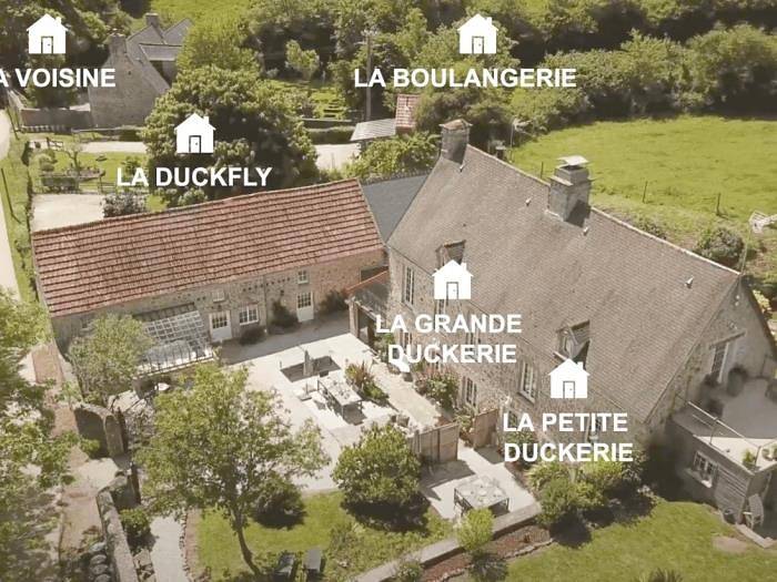 Landhaus für 55 Personen mit Balkon/Terrasse in Tamerville, Côte de la Déroute