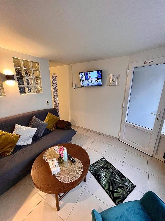 Maison d’hôte pour 2 personnes, avec vue et terrasse, animaux acceptés à La Roche-en-Ardenne - 2