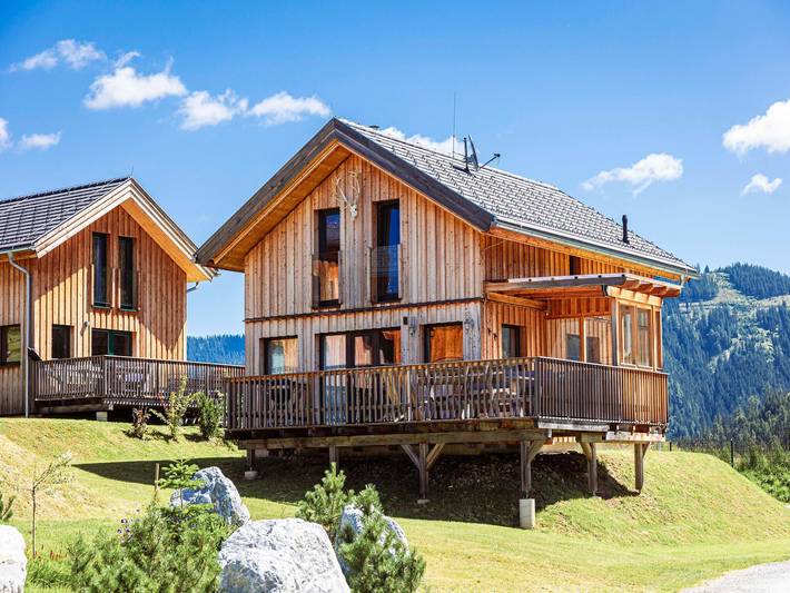Ferienhaus für 8 Personen, mit Terrasse und Whirlpool sowie Sauna, kinderfreundlich