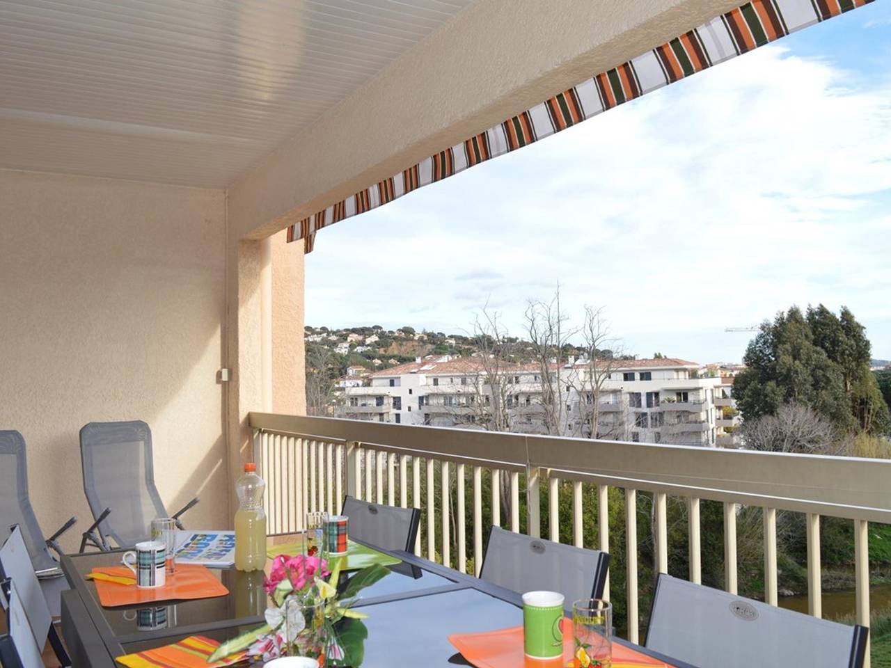 Entire apartment, Luxury Apartment with Pool & Terrace, Close to Beach - Sainte Maxime in Sainte-Maxime, Draguignan region