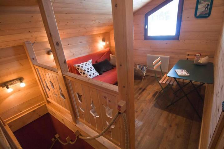 Location de vacances pour 6 personnes, avec terrasse et jardin dans Les Rasses - 3