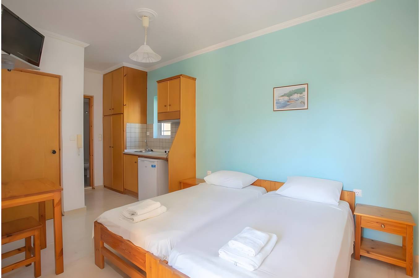 Entire studio, Studio Apartment 'Nidri View B7' with Mountain View, Wi-Fi and Air Conditioning in Nydri, Greece