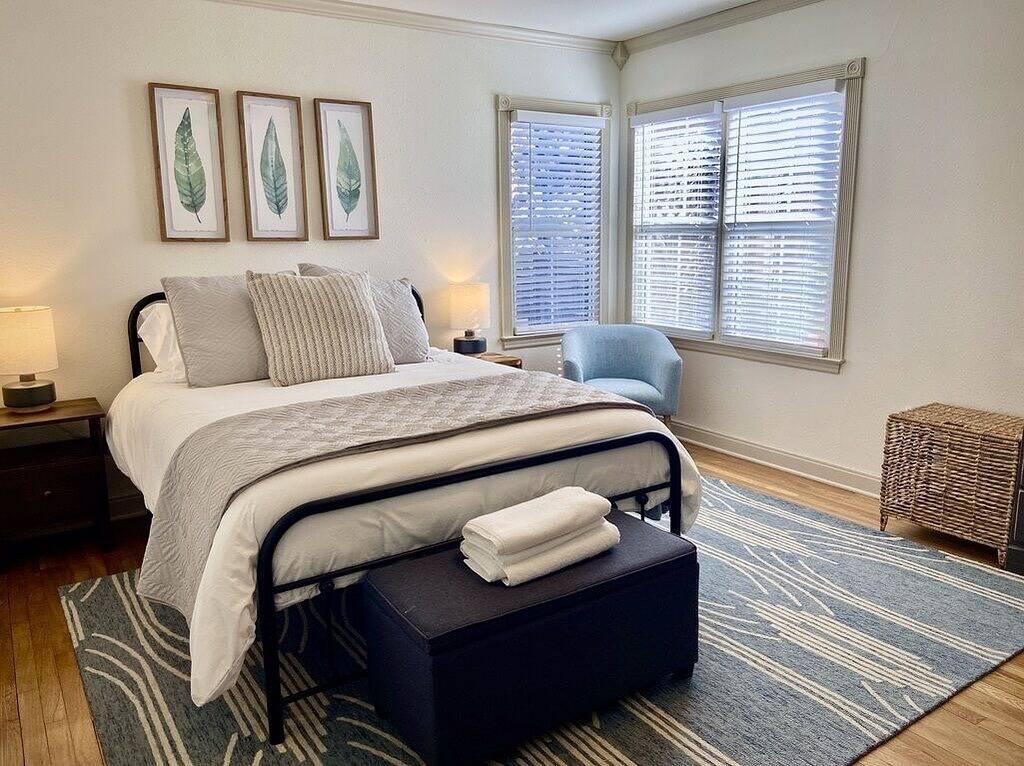 Tech Terrace Bungalow~Pet Friendly Yard~Walk To Ttu Campus! in Lubbock, Lubbock County