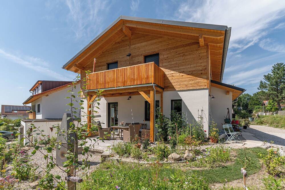 Ganze Wohnung, Freundliche Ferienwohnung mit Ausblick in Aying, Oberbayern