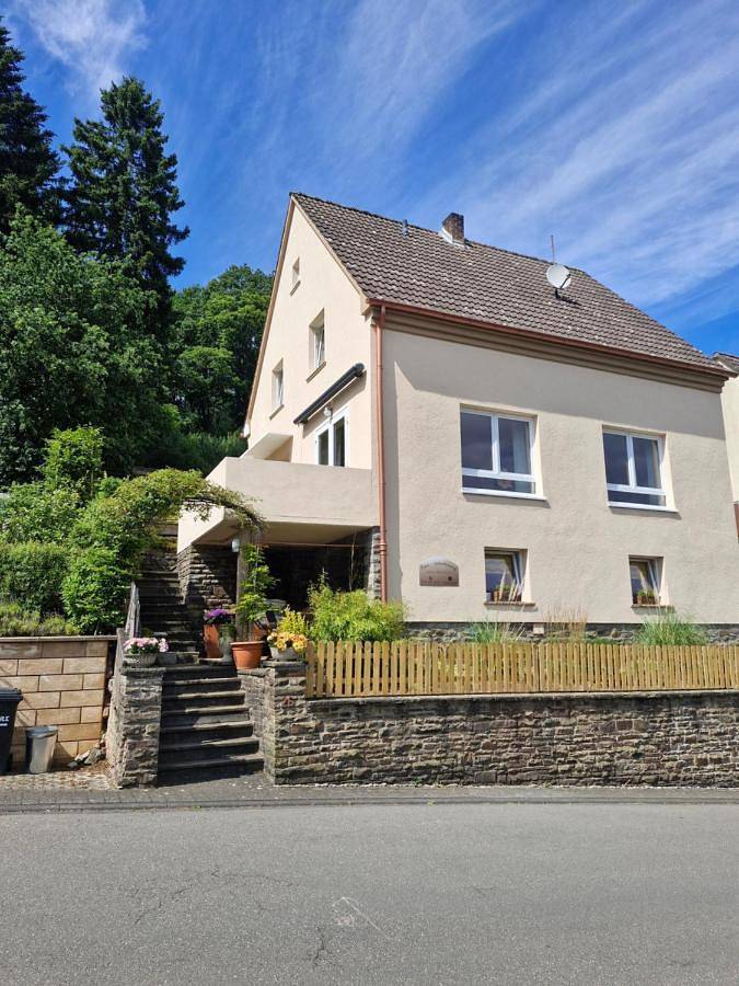 Ferienwohnung für 4 Personen, mit Sauna und Ausblick sowie Garten, mit Haustier