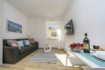 Vakantiewoning voor 2 Personen in Riva del Garda, Garda Bergen, Afbeelding 1