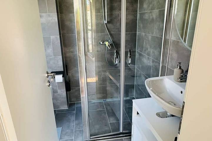 Ferienwohnung für 4 Personen, mit Balkon und Terrasse in Böblingen - 4