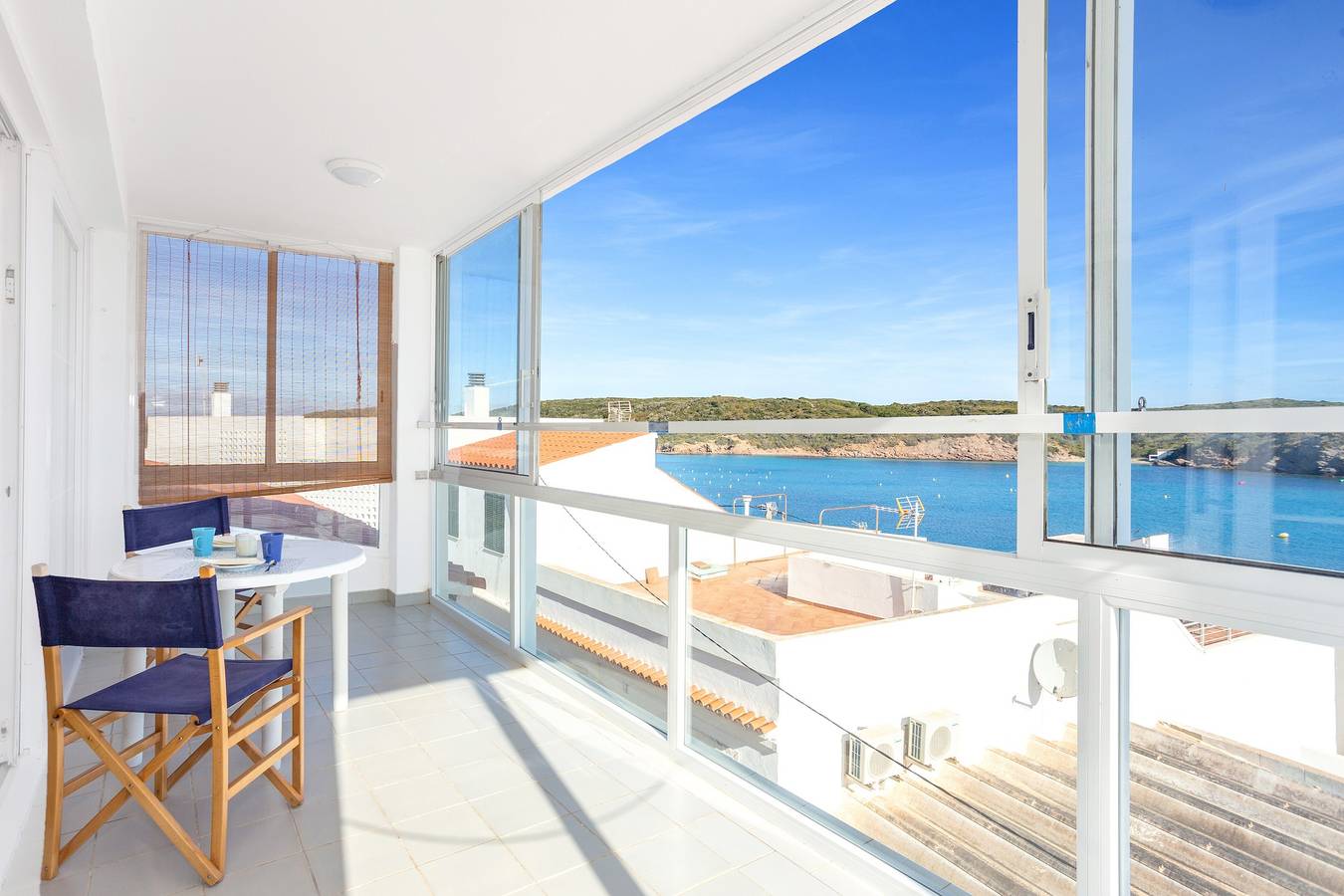 Entire apartment, Apartment 'Preciosas Vistas En Es Grau' with Private Terrace, Wi-Fi and Air Conditioning in Es Grau, Maó