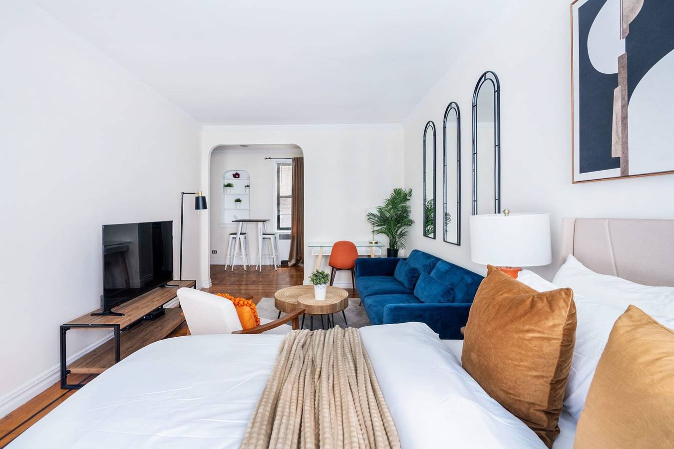 Entire studio, 105-2C Xl Studio Prime location Newly designed in Manhattan, New York City