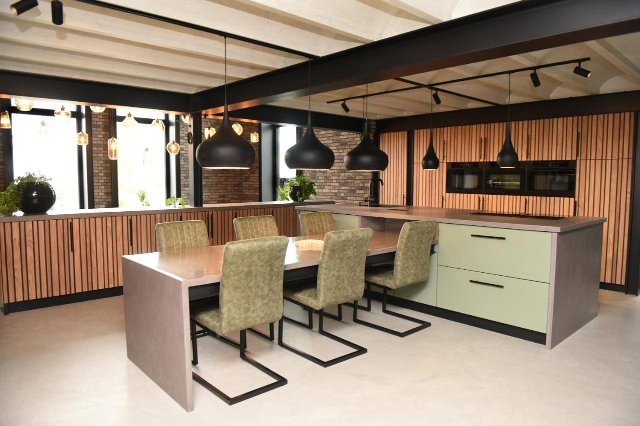 Villa met 13 slaap plaatsen in Alphen, Nordbrabant