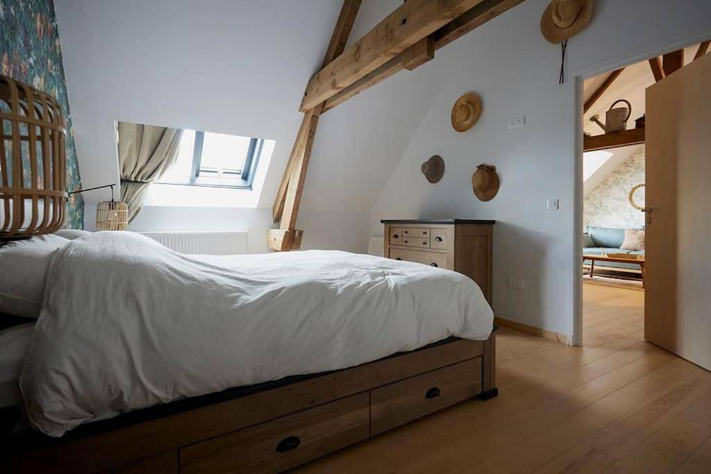 Appartement entier, Two-Bedroom Apartment in Vieille-Chapelle, Région de Béthune