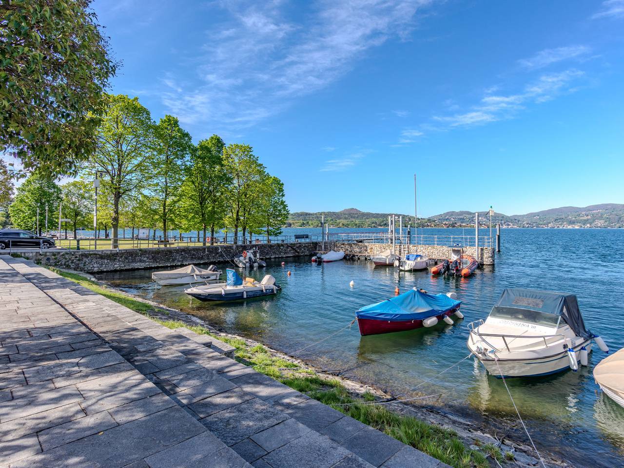 Entire apartment, Attilio lake front view in Ispra, Comune di Ispra