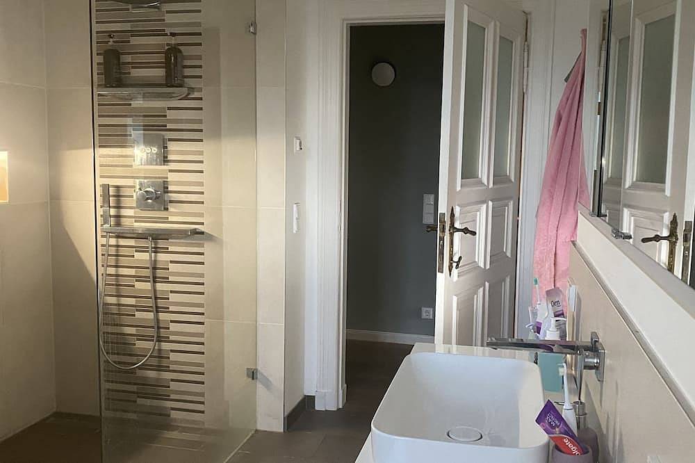 Ganze Wohnung, Luxus-Whg. im Grünen nahe Berlin in Altbauvilla - keine Direktbuchung - Anfrage in Birkenwerder, Ruppiner Seenland