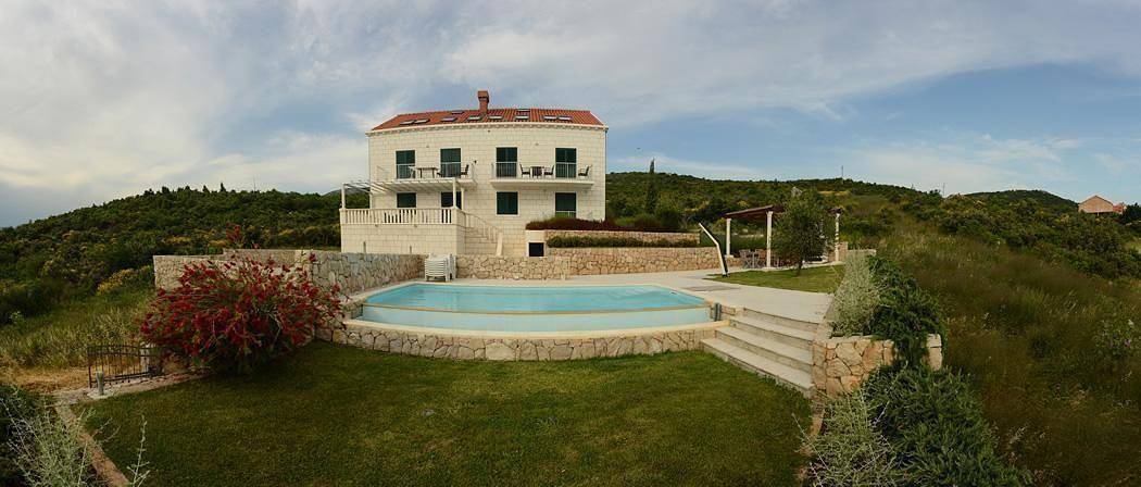 Entire holiday apartment, Apartment with view of the water in Cavtat, Dubrovnik-Neretva