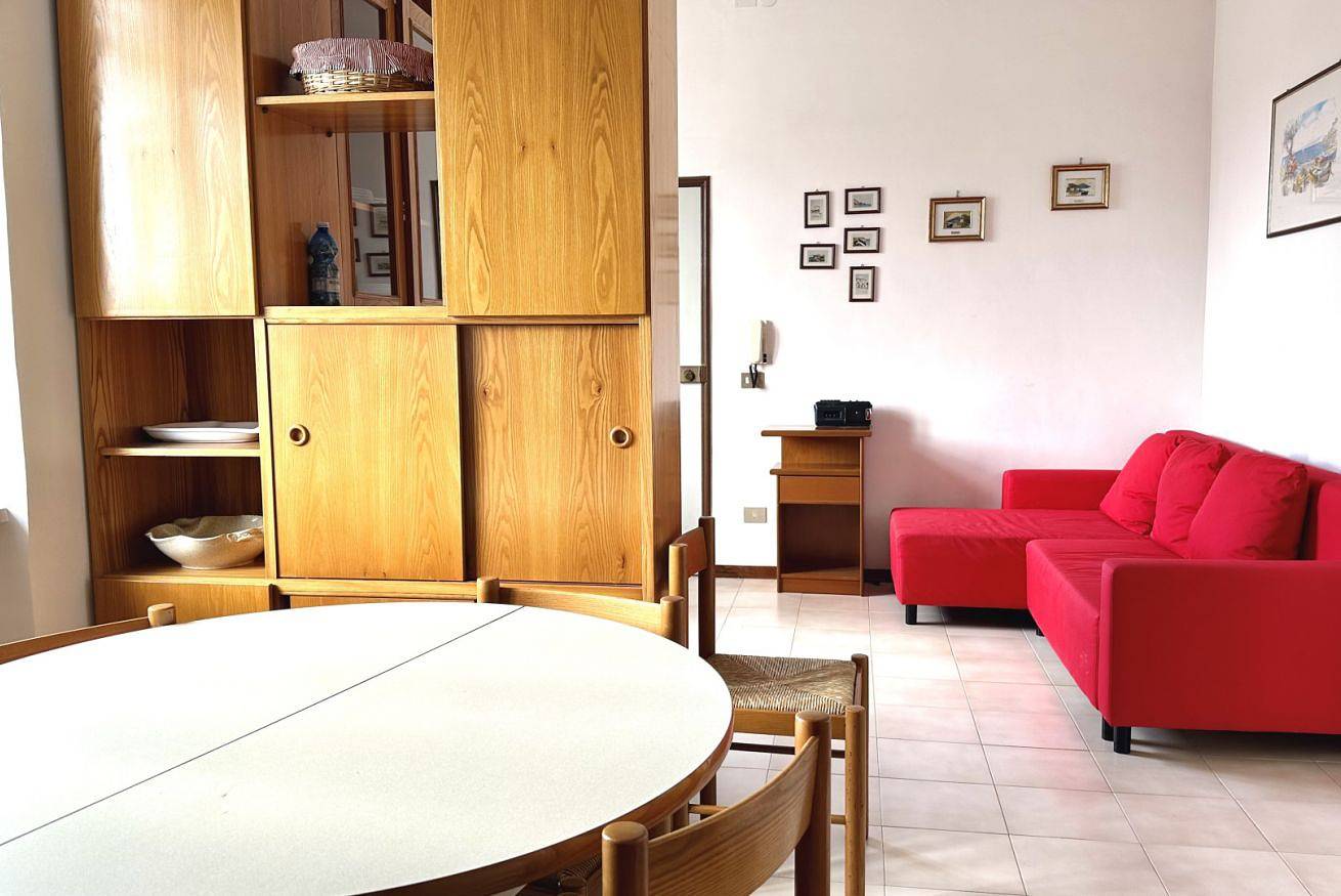 Apartamento entero, S228 - Sirolo, three-room apartment near the center in Sirolo, Riviera del Conero
