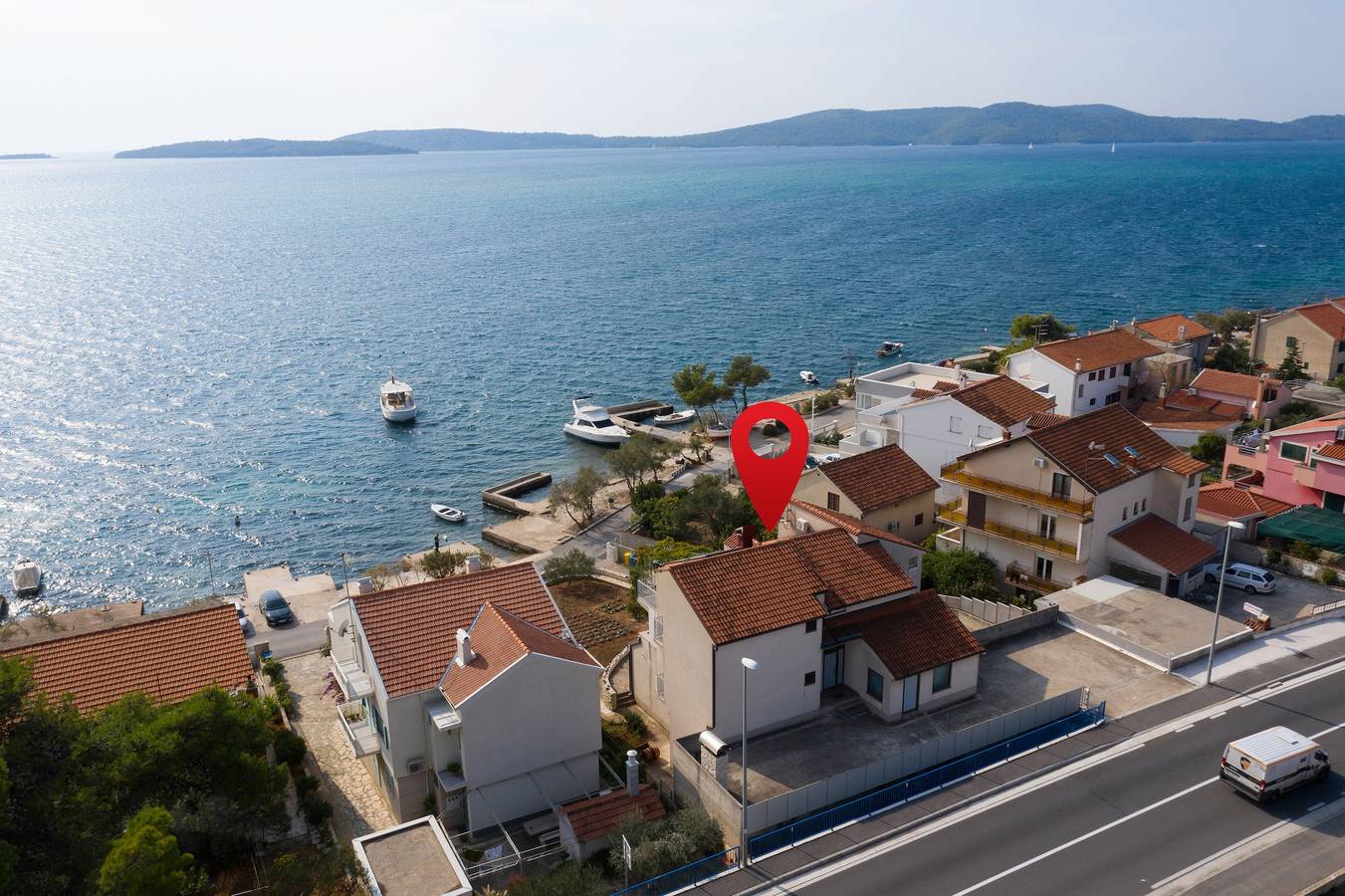 Ganze Wohnung, 1-Zimmer-Ferienwohnung am Strand Brodarica, Sibenik A-13615-a in Brodarica, Šibenik-Knin