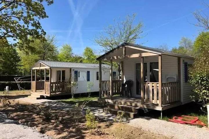 Mobil home pour 4 personnes à Aizenay