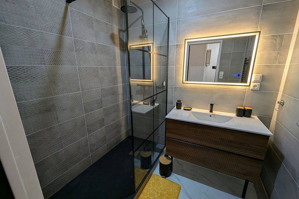Entire apartment, Spacious apartment in city centre in Luxeuil-les-Bains, Haute-Saône