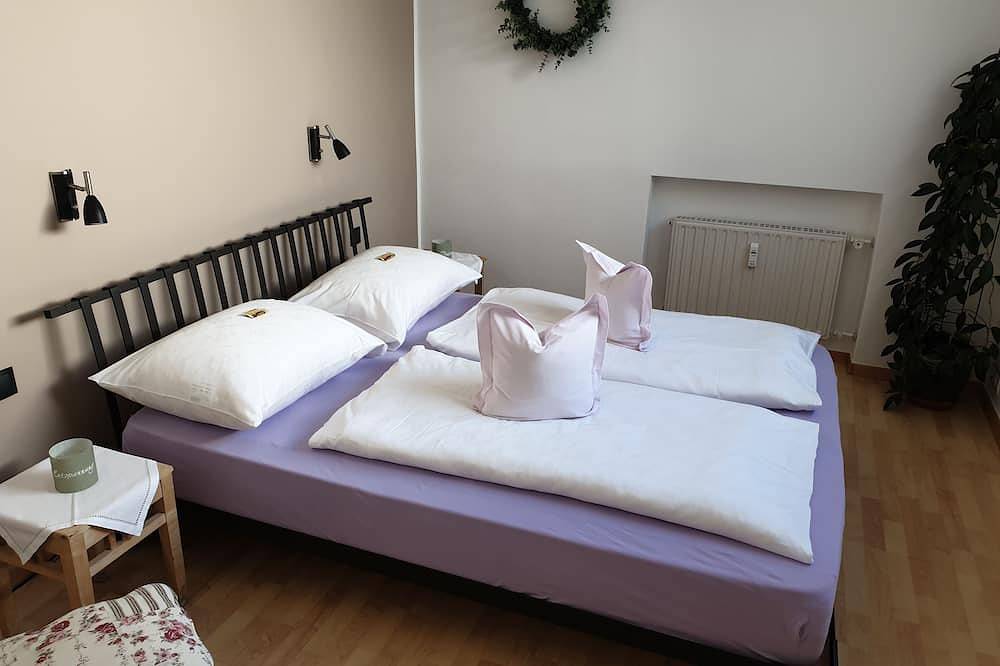 Ganze Wohnung, Über den Dächern von Lana - Blaue Wohnung mit Terrasse und Sauna - viadolcevita in Oberlana, Lana