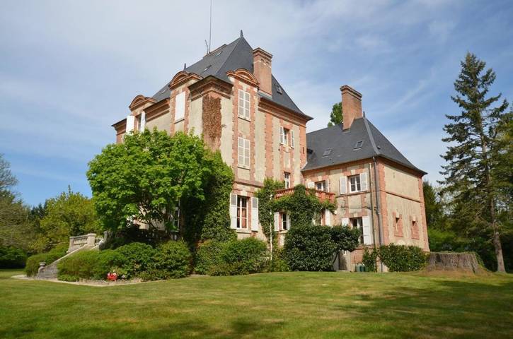 Location de vacances pour 2 personnes, avec Terrasse et Jardin à Salbris