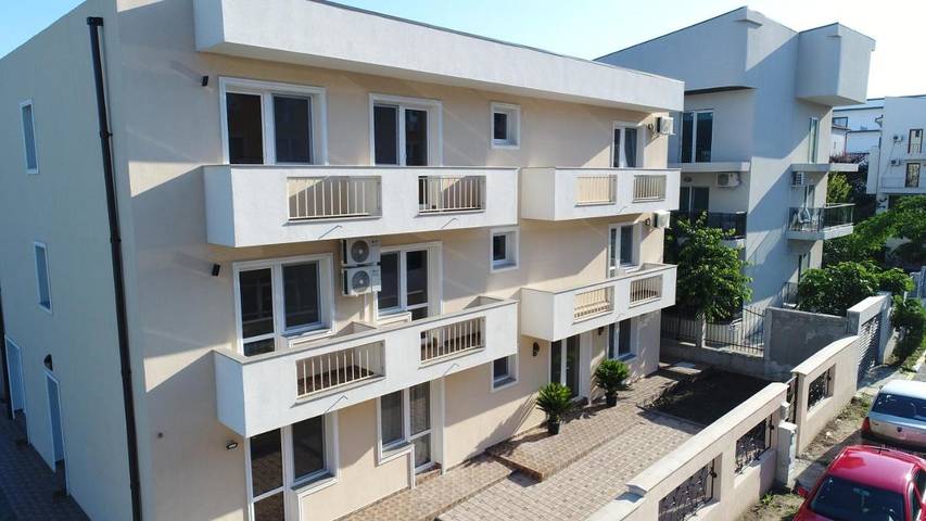 Gästehaus für 5 Personen, mit Garten und Ausblick - 1