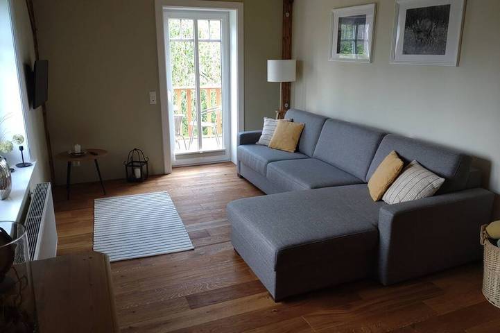 Ferienhaus für 4 Personen, mit Balkon und Whirlpool sowie Garten in Delve