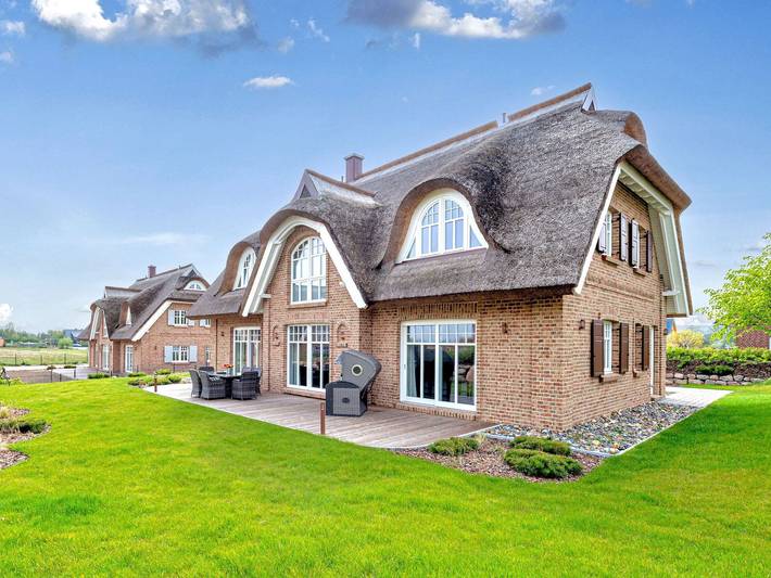 Luxus-Ferienhaus für 6 Personen, mit Terrasse und Garten sowie Sauna in Lobbe