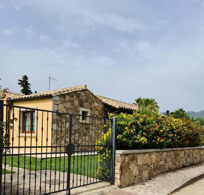 Villa per 6 persone, con Terrazza e Giardino a Cala Sinzias