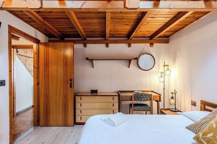 Ganze Wohnung, Gemütliche Wohnung für 5 Leute mit Tv und Innenhof in Ponte Arche, Stenico