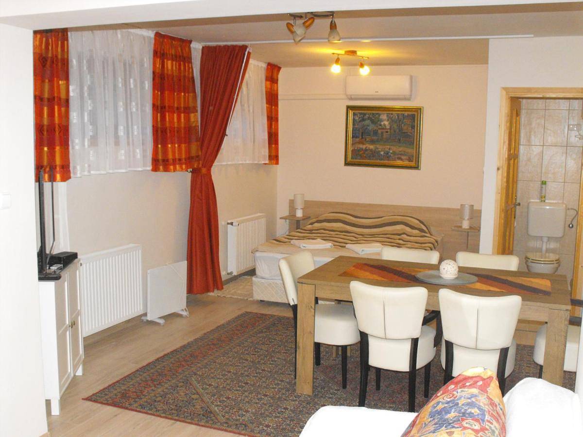Ezüsthíd Apartman in Balatongyörök, Balaton Hochland Nationalpark
