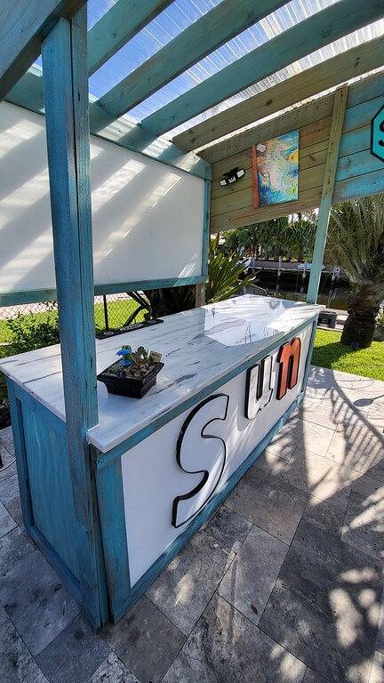 Vacation house for 4 people, with yard and hot tub in Pompano Beach