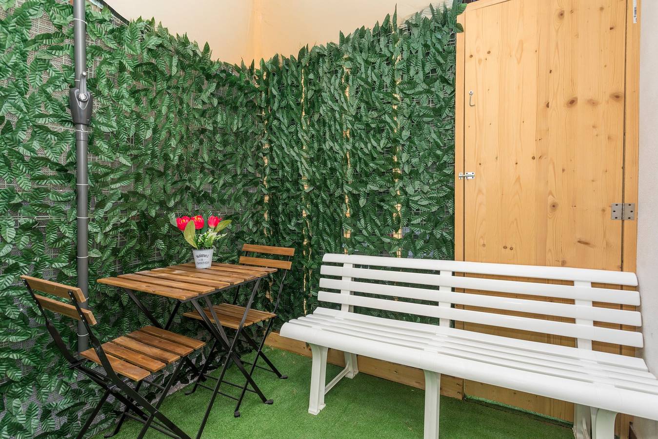 Ganze Wohnung, Apartment 'Il Tulipano House 2' mit privater Terrasse, Wlan und Klimaanlage in Catania, Catania Provinz