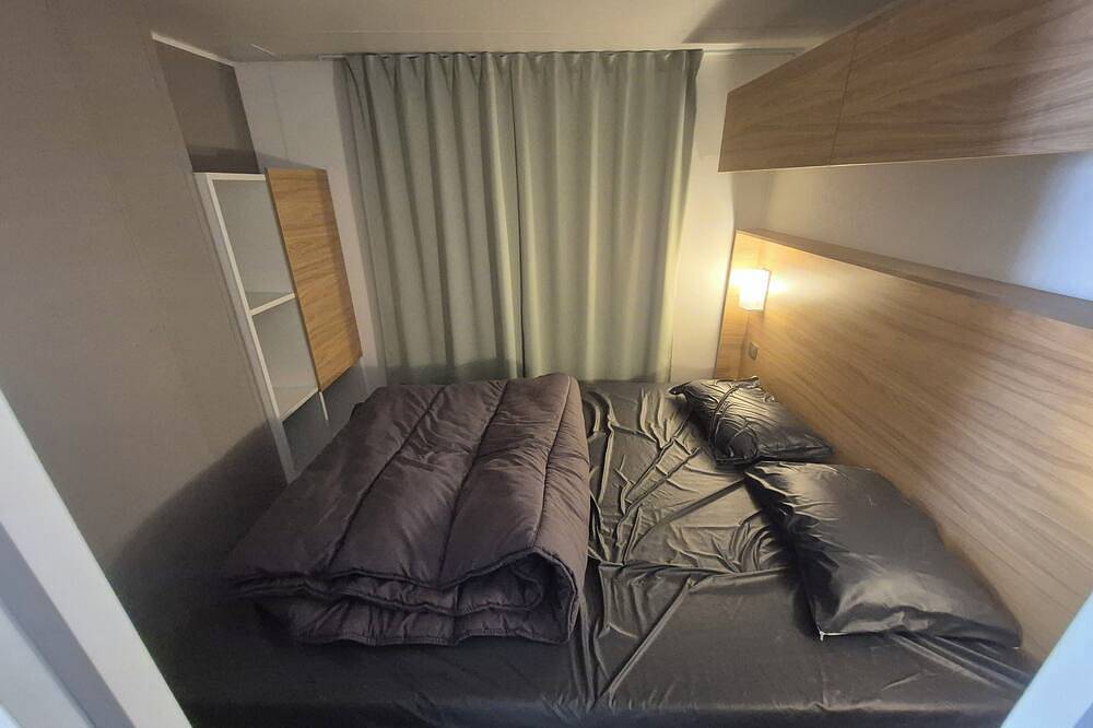 Mobilhome 3 chambres Camping 5* climatisé, vue sur le lagon ! in Vendres, Côte méditerranéenne (France)