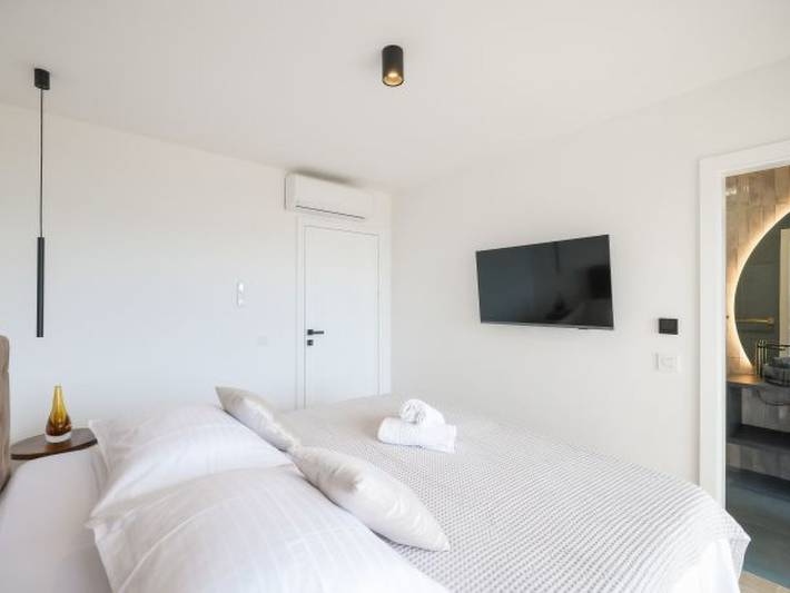 Ferienhaus für 10 Personen, mit Balkon in Maslenica - 3