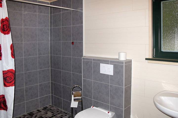 Ferienhaus für 3 Personen, mit Sauna und Pool sowie Garten in Bad Emstal - 4