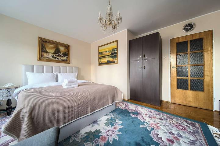Apartamento entero, Szczepin Spacious Apartment in Breslavia, Lower Silesia