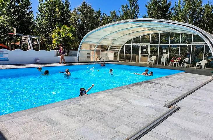 Camping pour 5 personnes, avec Terrasse