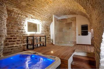 Gîte pour 2 personnes, avec jacuzzi à Chablis