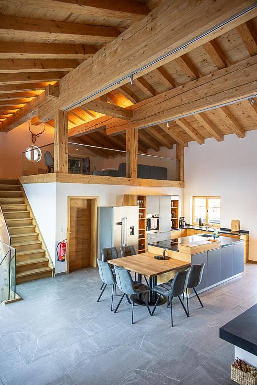 Hütte für 14 Personen, mit Garten und Ausblick in Mittelberg