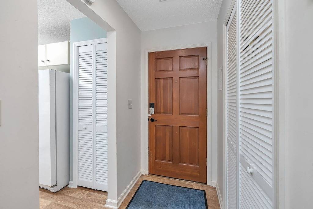 Ganze Wohnung, 2br/2ba Walk to pier/village area. 1/2 mile to beach in St. Simons Island, Glynn County