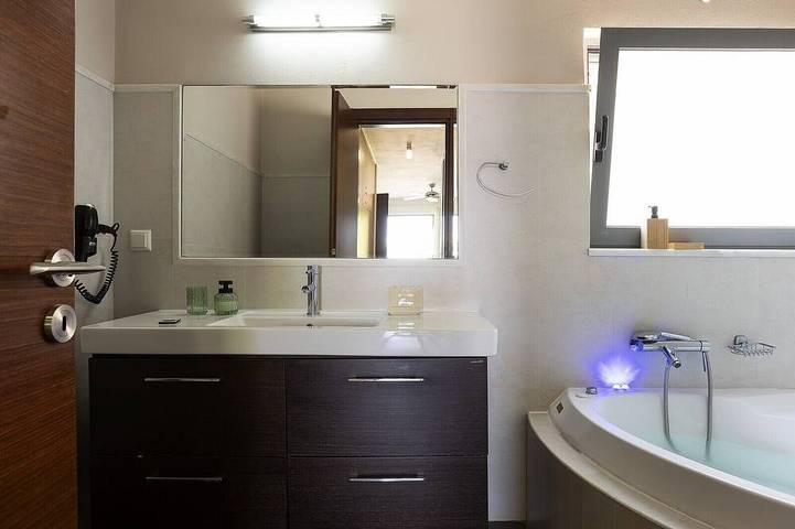 Hestia Grey Barefoot Escape 100m From Beach in Rethymno (Stadt), Rethymno und Umgebung
