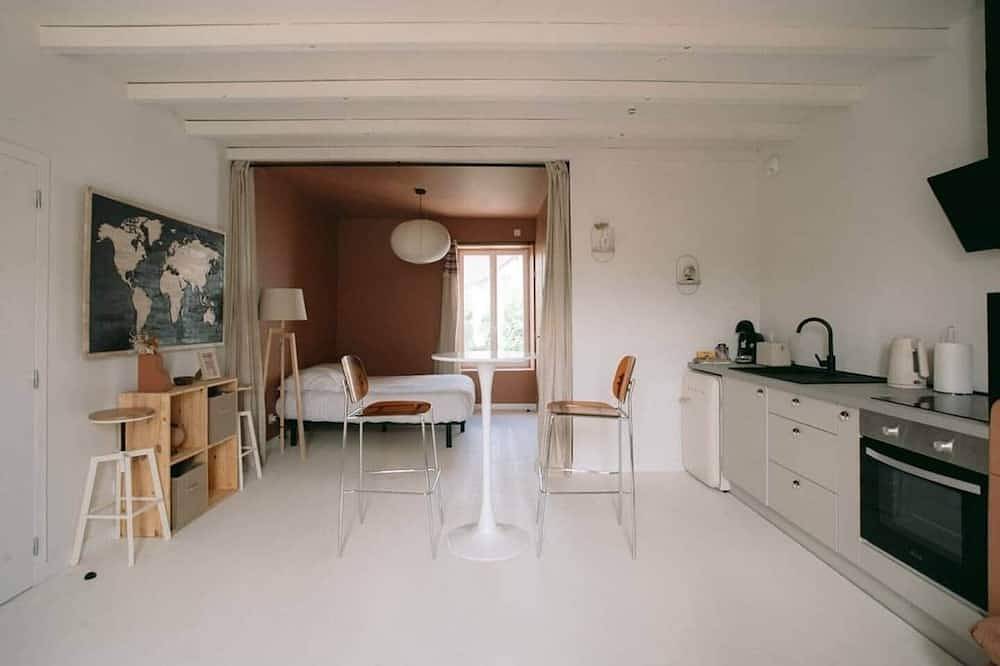 Ganze Wohnung, Georges' Journey in Périgueux, Périgord Blanc