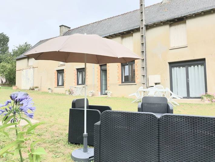Gîte pour 6 personnes, avec jardin et terrasse à La Mézière