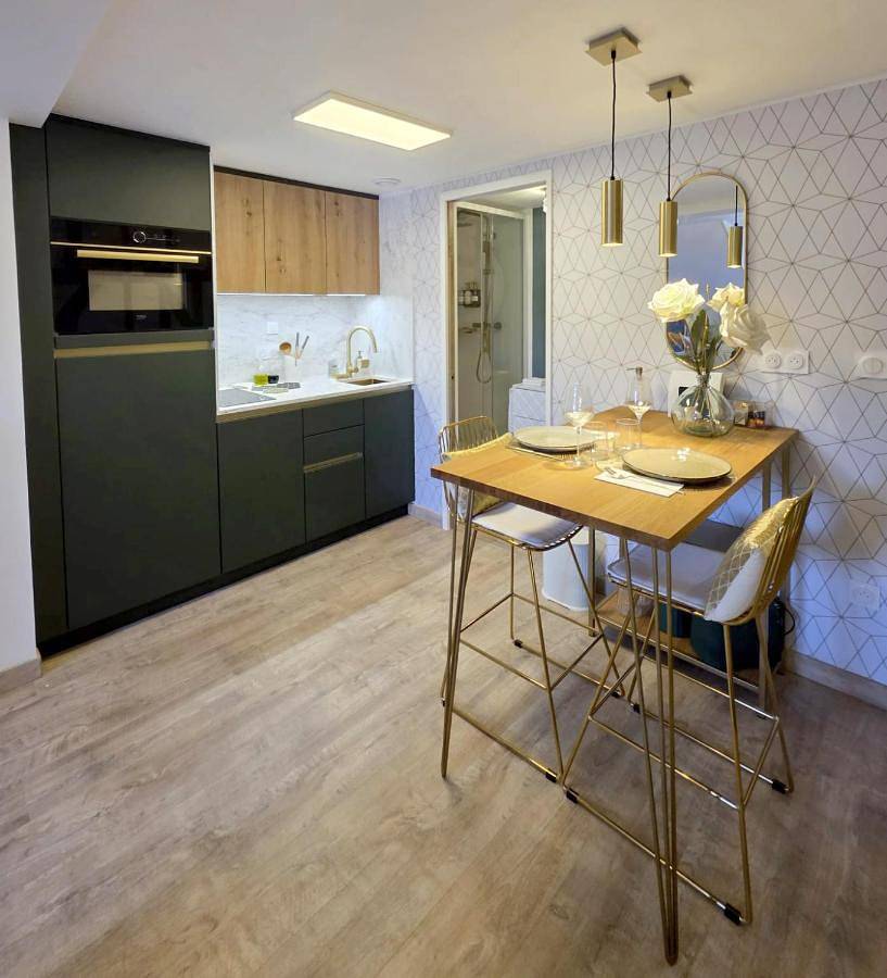 Appartement entier, Amboise hyper centre - Cocon Royal à deux pas du Château in Amboise, Région de Tours