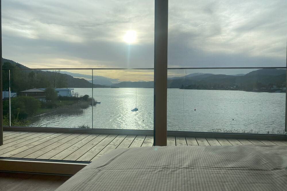 *Neu* Villa Über-See mit privatem Seezugang in Pörtschach am Wörthersee, Klagenfurt-Villach